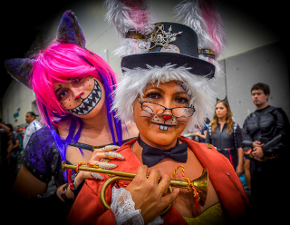 Illustration for article titled Coolest Comic-Con Cosplay, Day 3: Getting Crazier and More Amazing